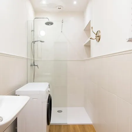 Aon Fahrenheita Dla 6 Osob Apartment *